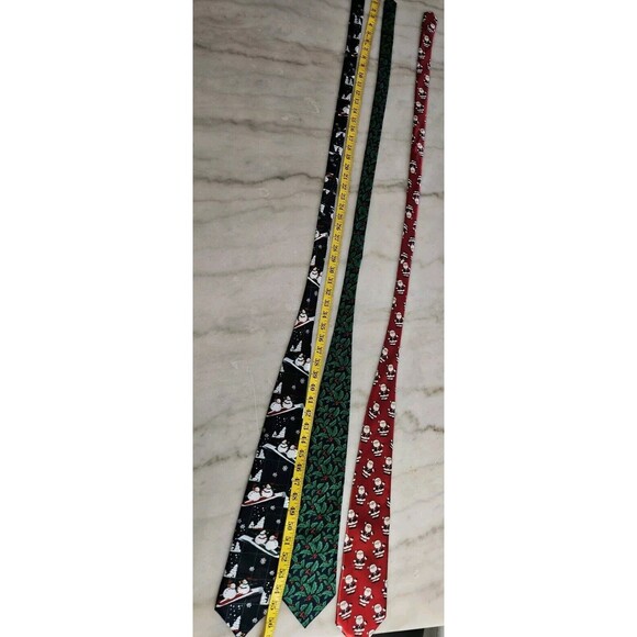 Set Three Greetings Ties Holiday Season, Set Of 3 Vintage Christmas Ties - Picture 8 of 8